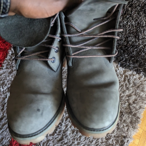 Selling used Timberland boots size 12 - Picture 9 of 15